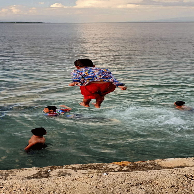 Renang Anak 10 Panduan Aman untuk Mengajari Anak Berenang